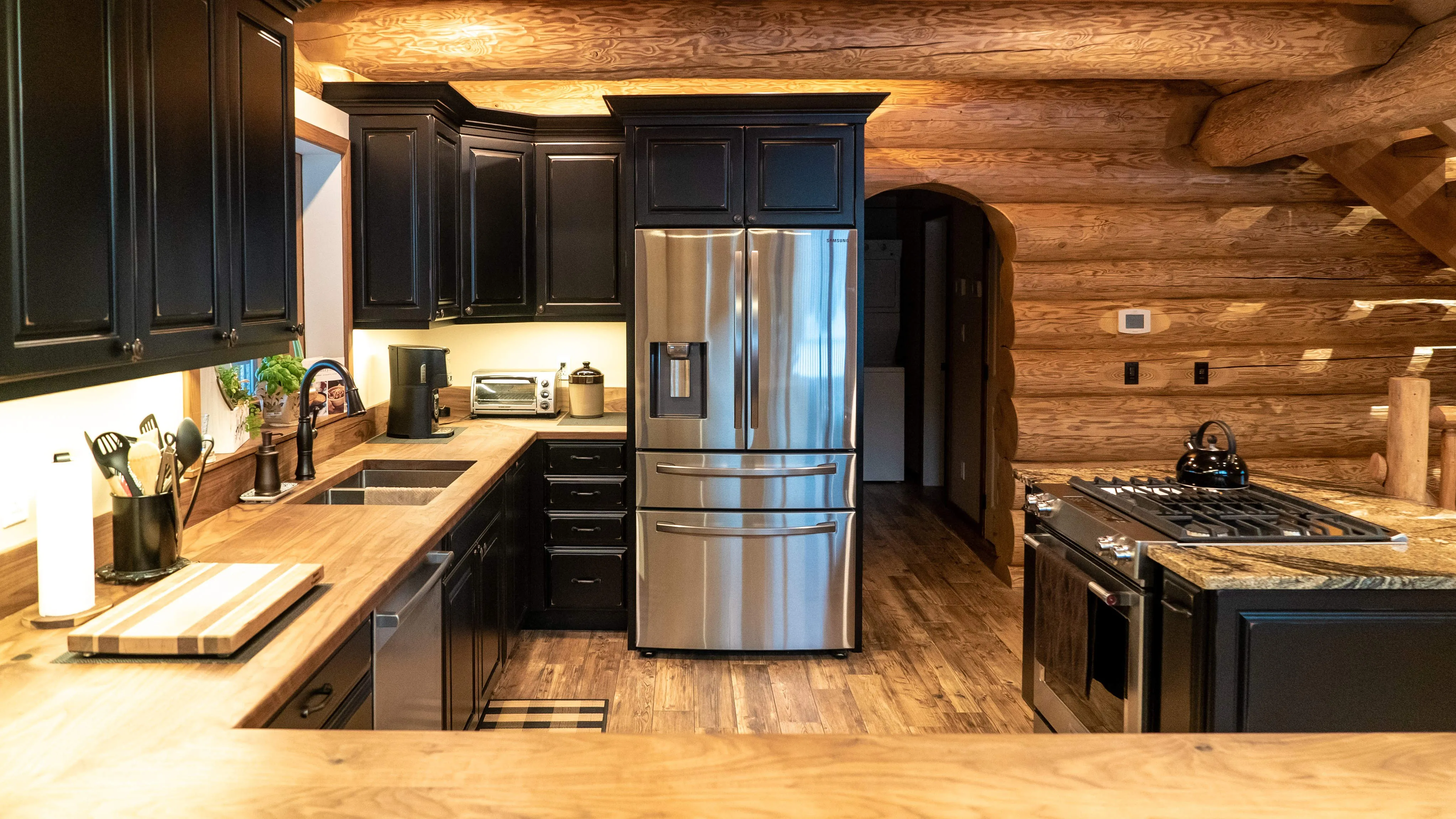Tinhorn Lodge - Kitchen